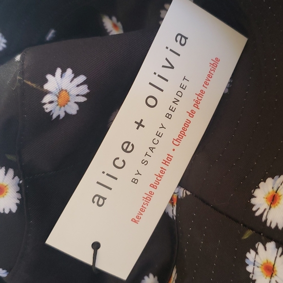Alice + Olivia Reversible Daisy Bucket Hat - Picture 5 of 5